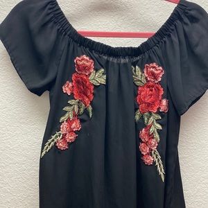 Rose embroidery shirt 🌹